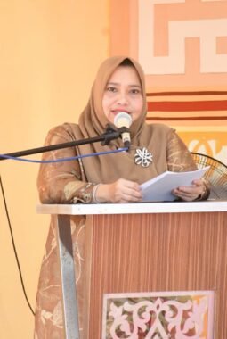 Bupati Kasmarni Safari Ramadhan di Kecamatan Bantan Sekaligus Salurkan Bantuan kepada Masyarakat