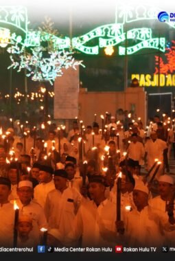 Cahaya Obor dan Gema Takbir: Menjemput Kemenangan di “Negeri Seribu Suluk”