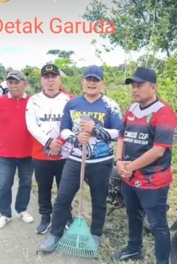 Lanjutkan Program Bedah Bersih Desa Kelurahan Pemdes Kelebuk Bersama Masyarakat Antusias Laksanakan Gorong Royong